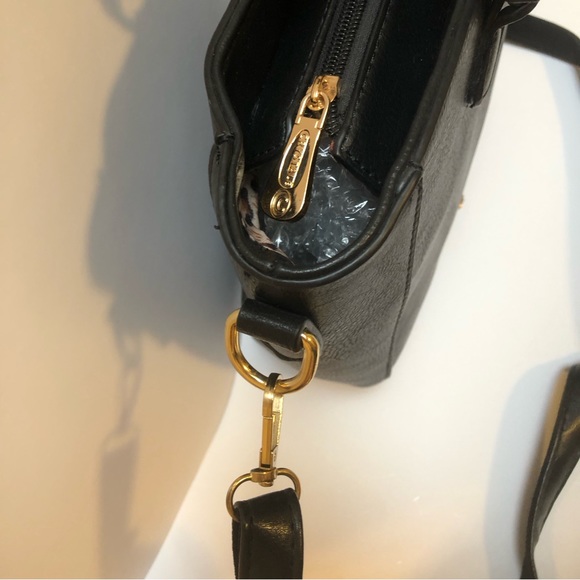 Gorgeous Black Shoulder/Crossbody Bag NWOT - Picture 9 of 10